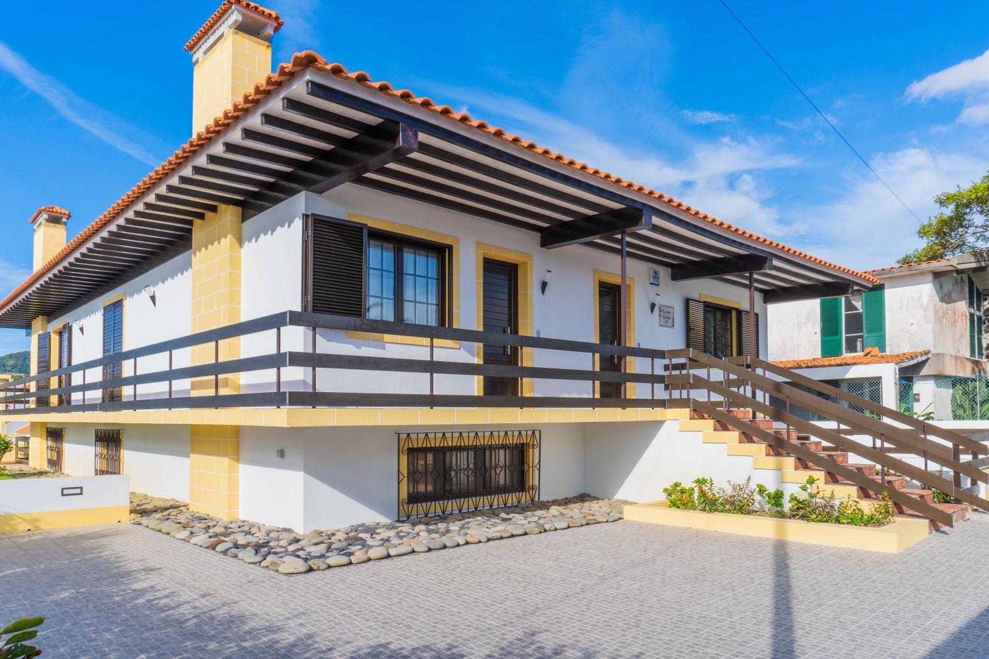 Pinheiro Sun&Beach House Ponta Delgada Exteriör bild